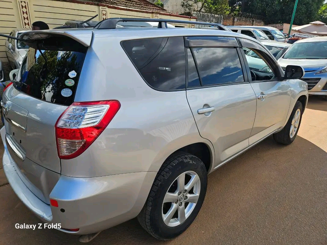 Toyota Vanguard 2014