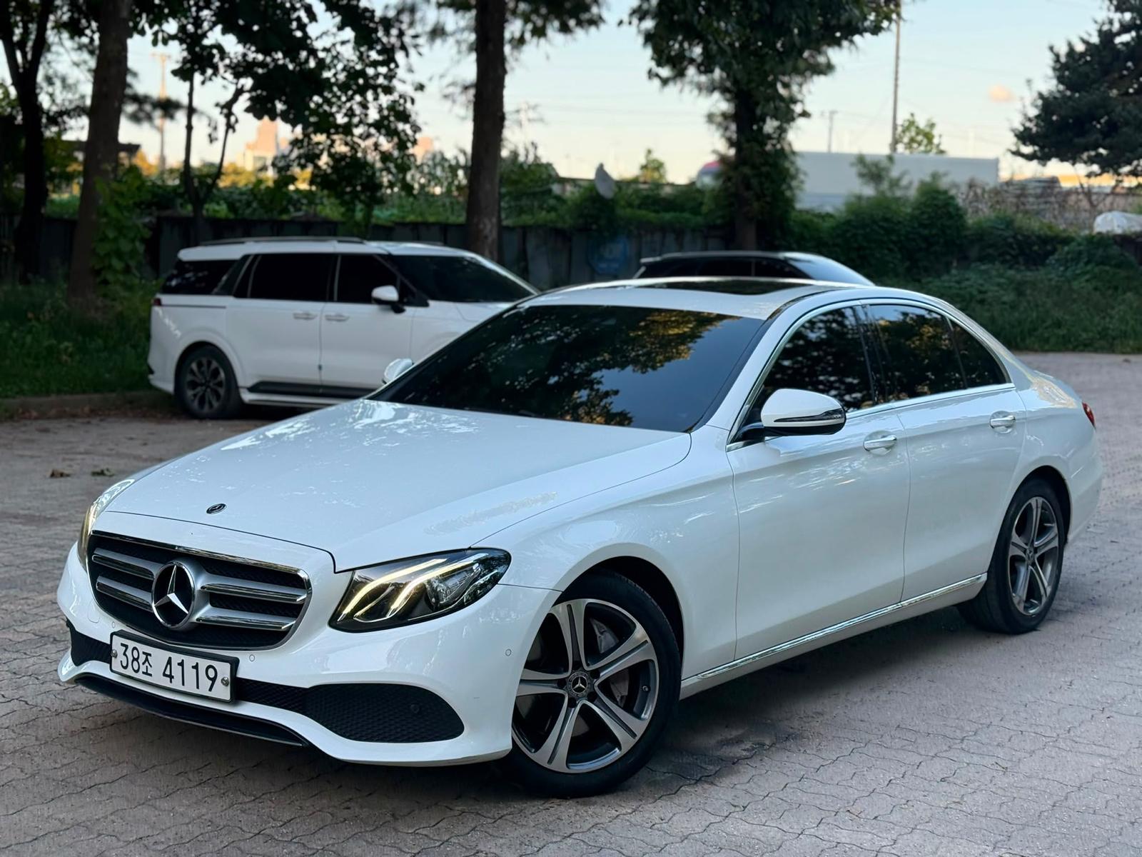 Mercedes-Benz E300 2017 Occasion – Essence Full Option