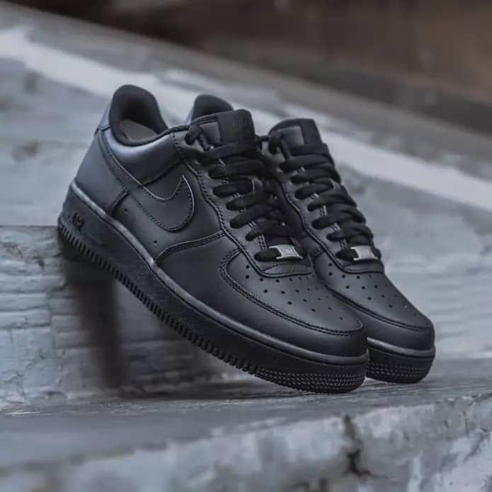 Nike Air Force 1 Noir à vendre à Dakar