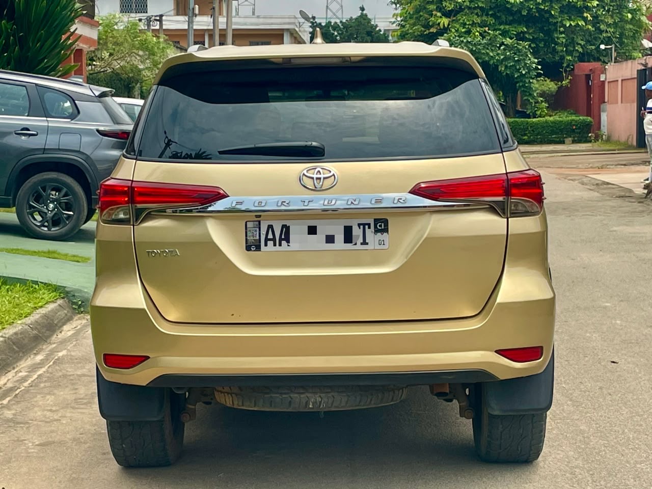 Toyota Fortuner 2019 Essence Automatique 4 Cylindres