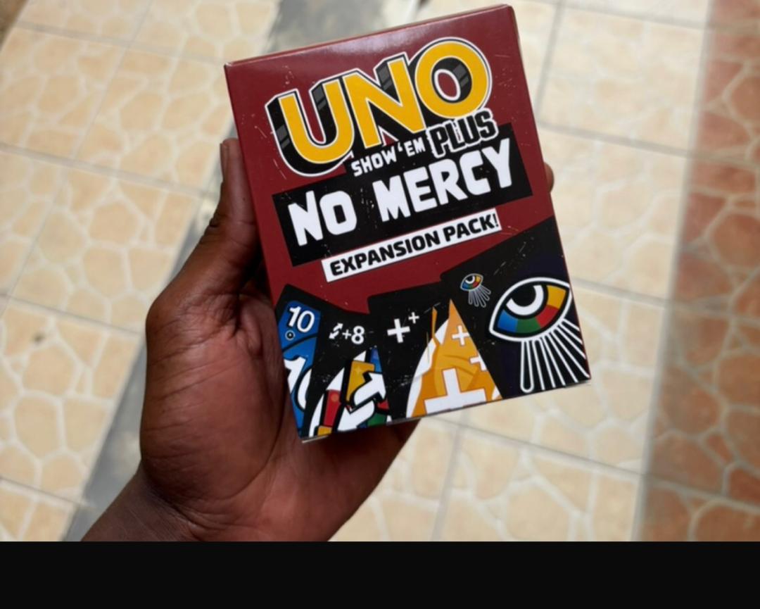 Carte Uno dispo tous façon uno plastic uno allwild uno no Mercy