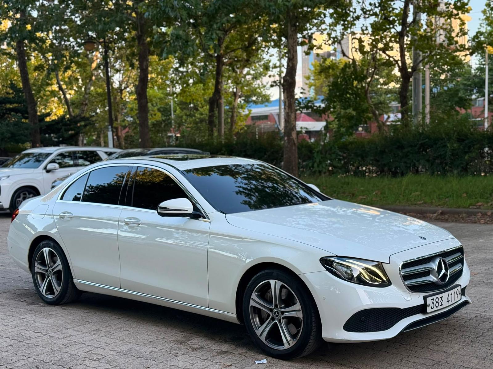 Mercedes-Benz E300 2017 Occasion – Essence Full Option