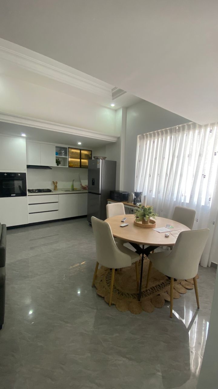 Appartement F3 meublé à louer au Point E