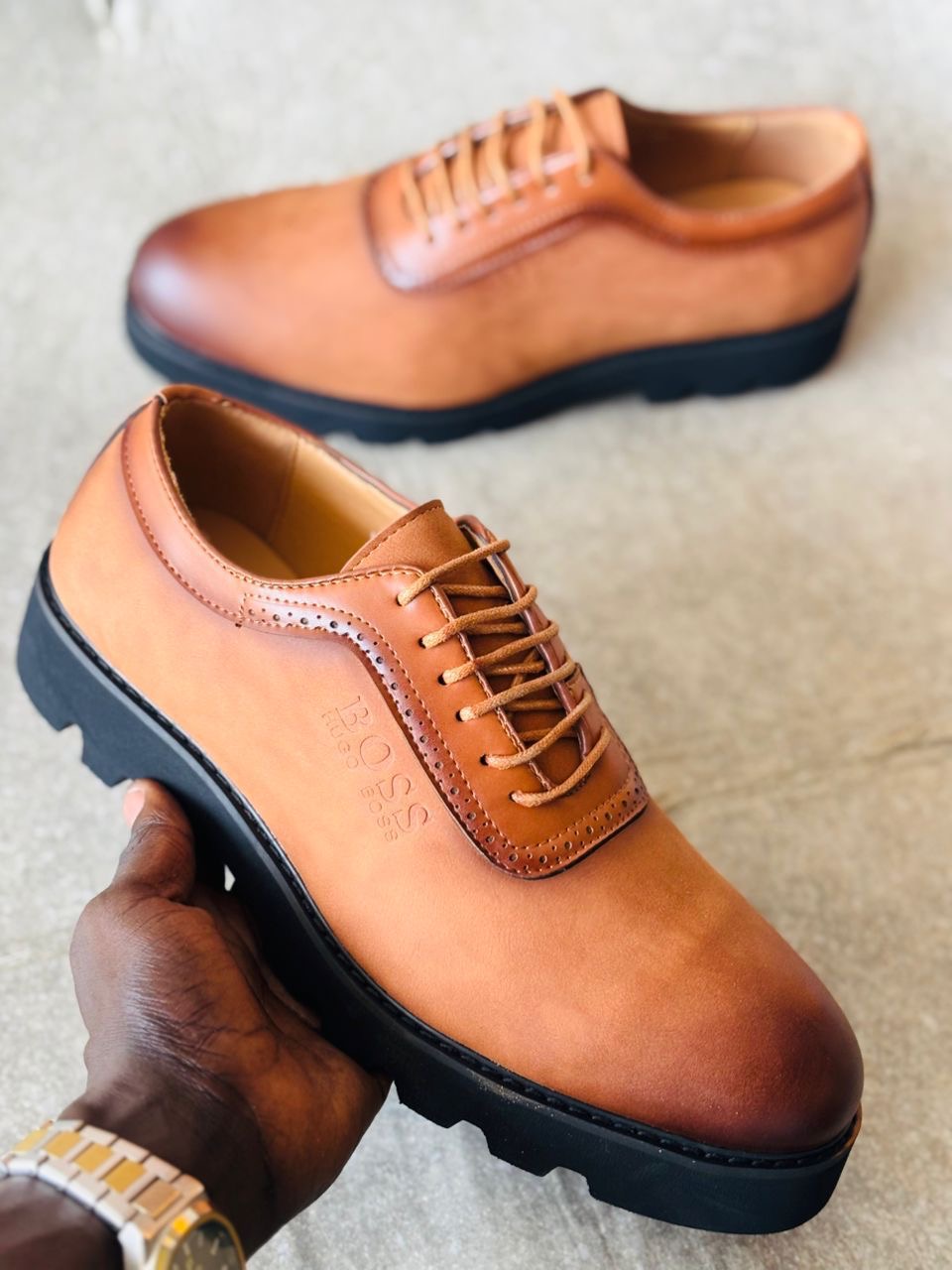 Chaussures HUGO BOSS Homme  Pointures 43 à 46 | Élégance & Luxe