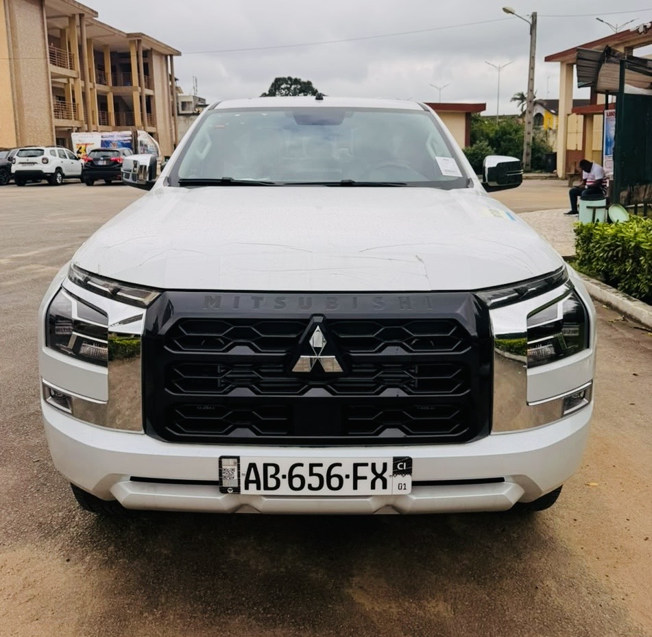 MITSUBISHI L200 AUTOMATIQUE ANNÉE 2026
