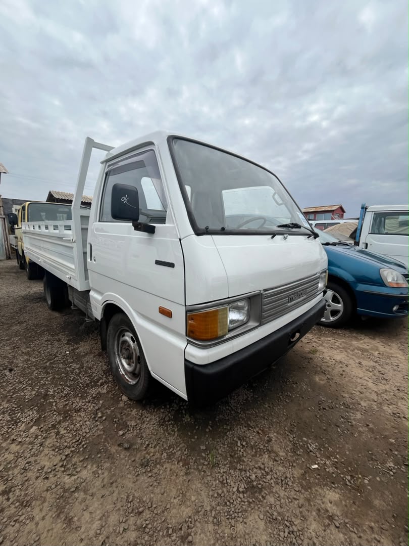 Camionnette MAZDA