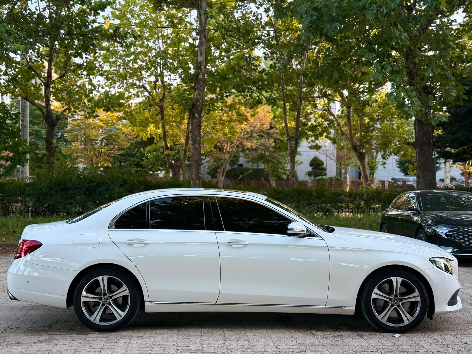 Mercedes-Benz E300 2017 Occasion – Essence Full Option