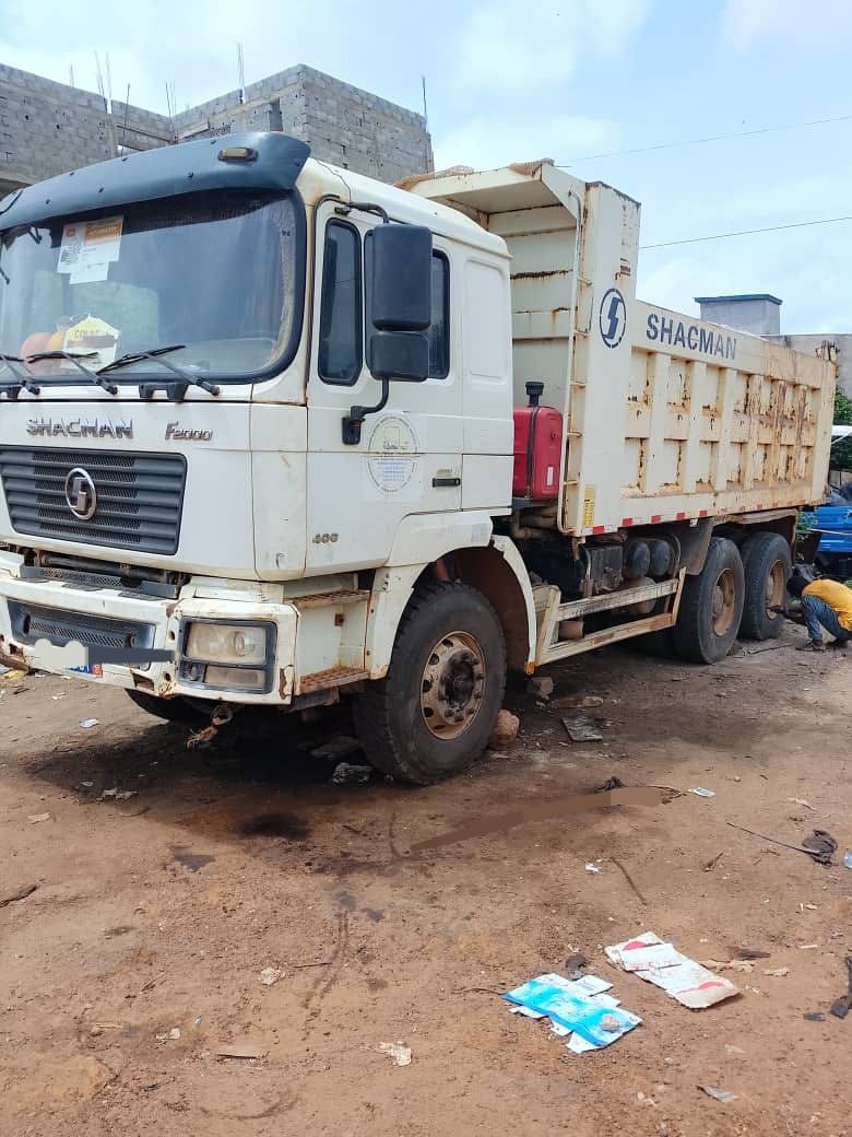 Camion Benne Shacman 10 Roues
