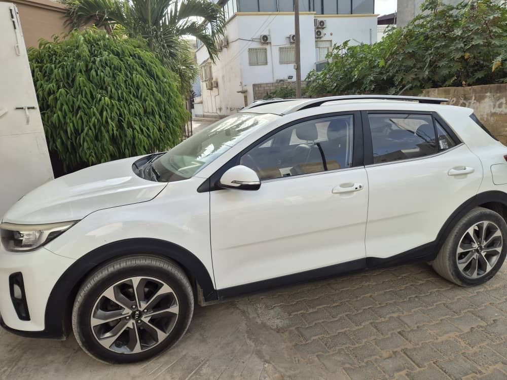 Kia Stonic 2019 Automatique Essence à vendre à Dakar Mermoz