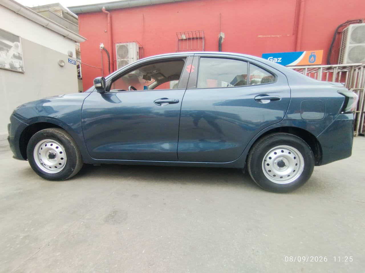 Suzuki Dzire 2026 Comme Neuve – 10 000 km, Essence, Boîte Manuelle