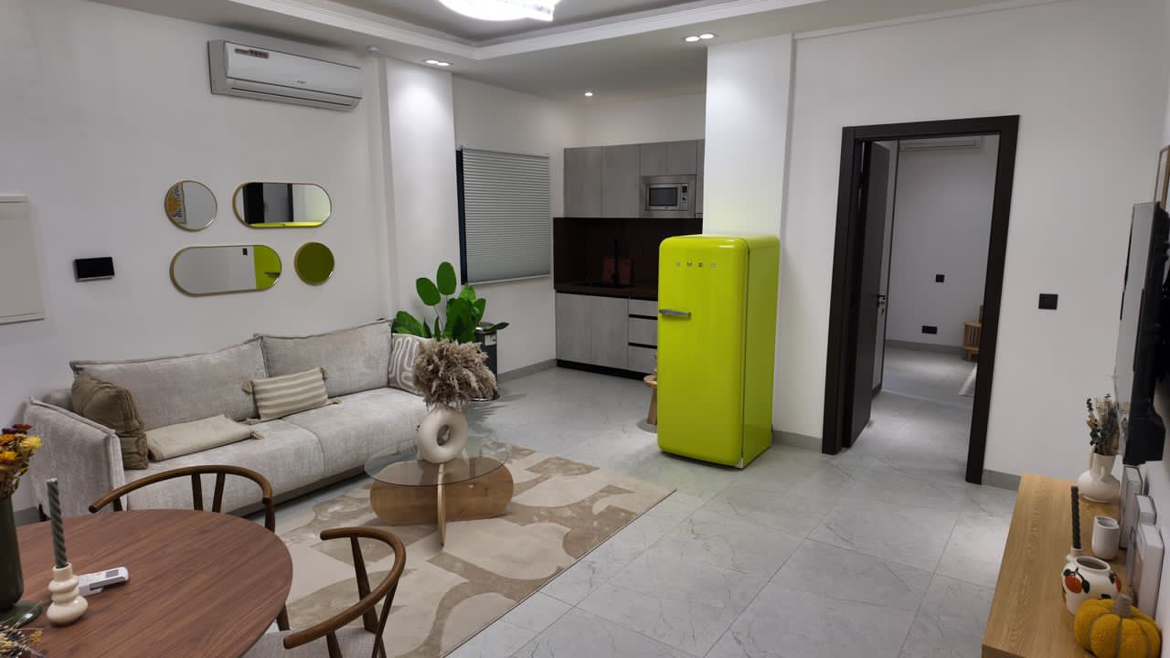 Studio meublé à louer – Point E