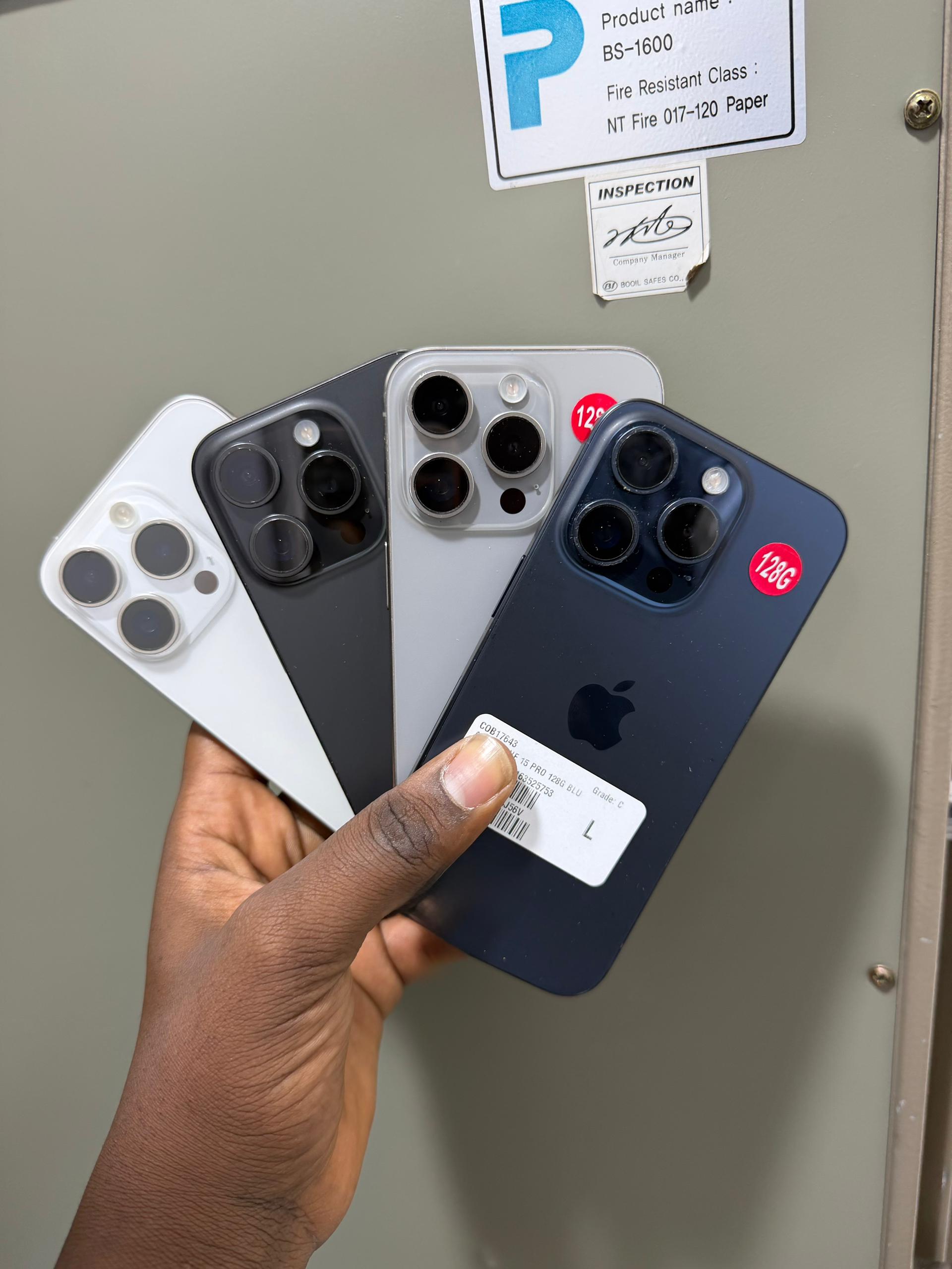 Iphone 15 pro 128 GB esim