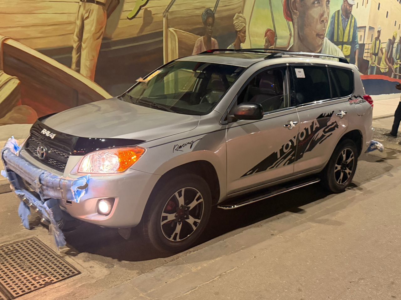 TOYOTA RAV4