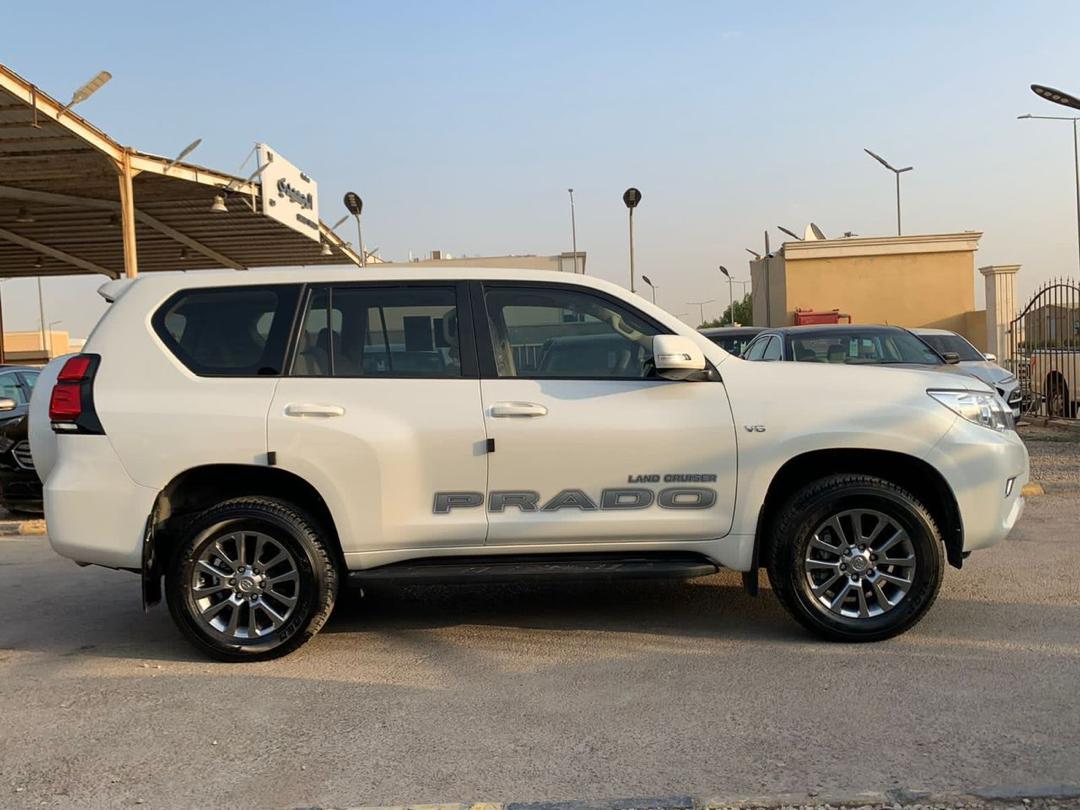 TOYOTA PRADO TXL ESSENCE AUTOMATIQUE CLIMATISÉ  ANNÈE 2022