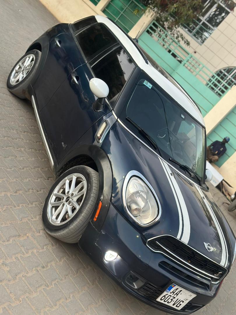 Mini Cooper 2016 automatique essence à vendre à Dakar