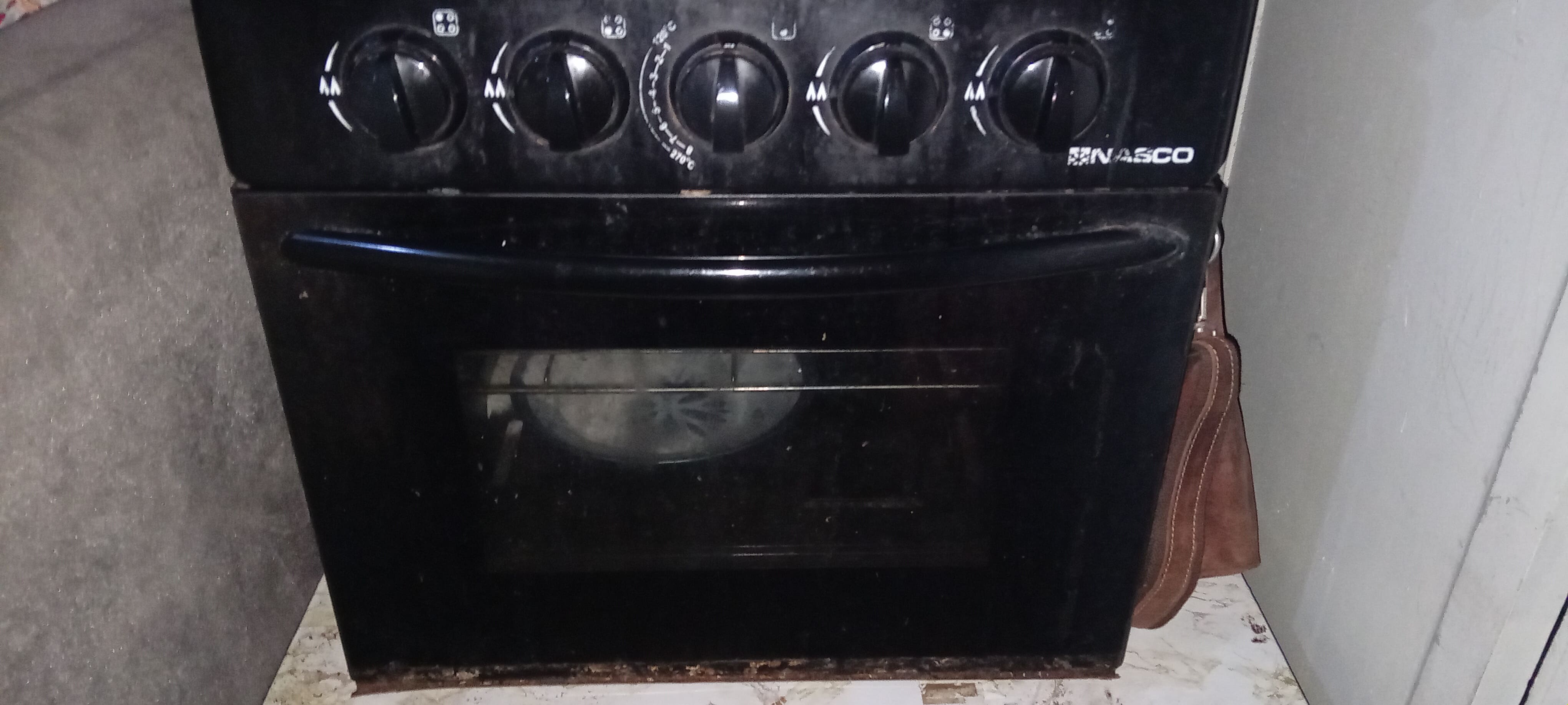 Cuisinière à gaz avec four à vendre Abidjan