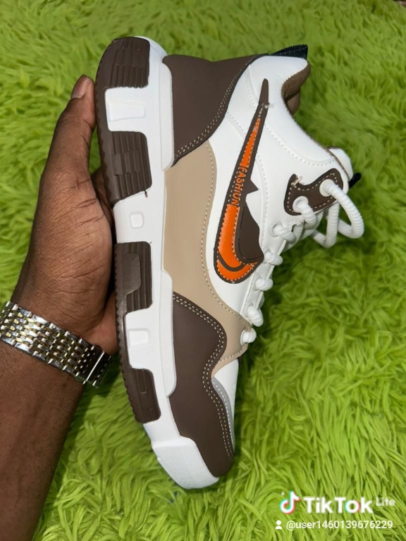 Baskets Sneakers Homme & Femme Chaussures Tendance,