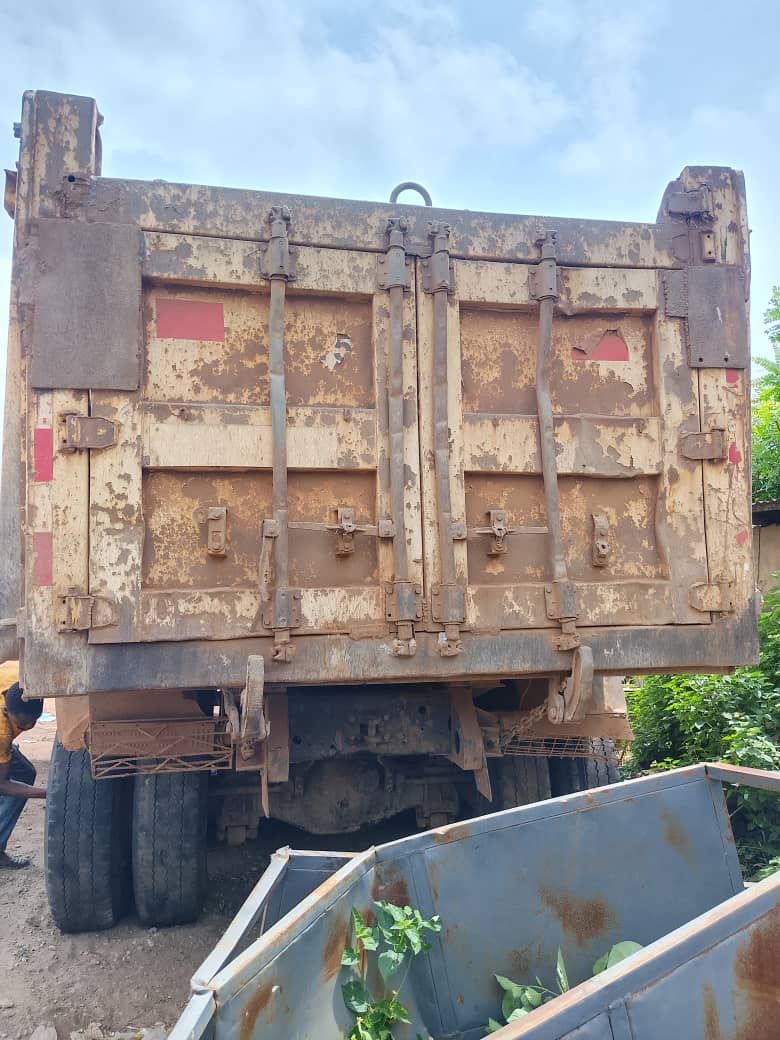 Camion Benne Shacman 10 Roues