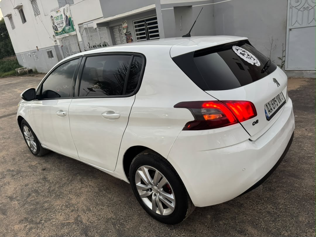 Peugeot 308 2018 Diesel Manuelle Climatisée