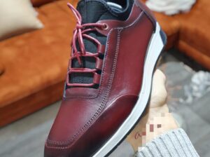 Chaussures en cuir noir pour homme